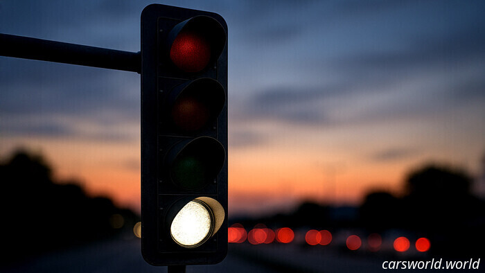 This Fourth Light Might Ultimately Liberate Us From Never-Ending Red Lights | Carscoops